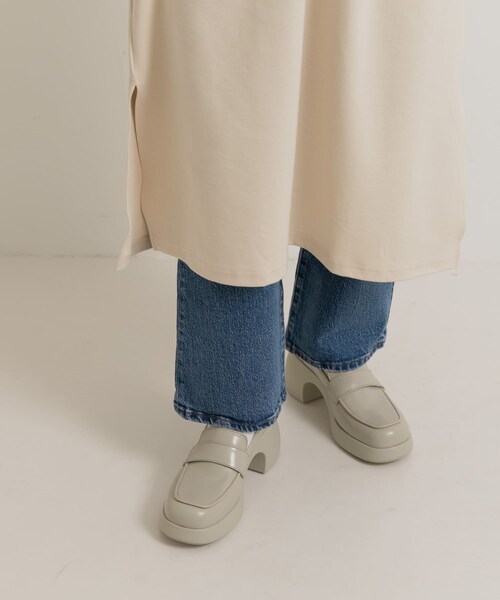 THE GOODLAND MARKET（ザグッドランドマーケット）の「CAMPER　Thelma（ローファー・レディース・10.BLACK/13.OFF・37/38/39）」の8枚目の写真