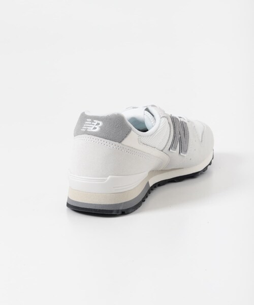 URBAN RESEARCH DOORS（アーバンリサーチドアーズ）の「NEW BALANCE　WL996E（スニーカー・レディース・LIGHT GRAY・23.5/24/24.5）」の5枚目の写真