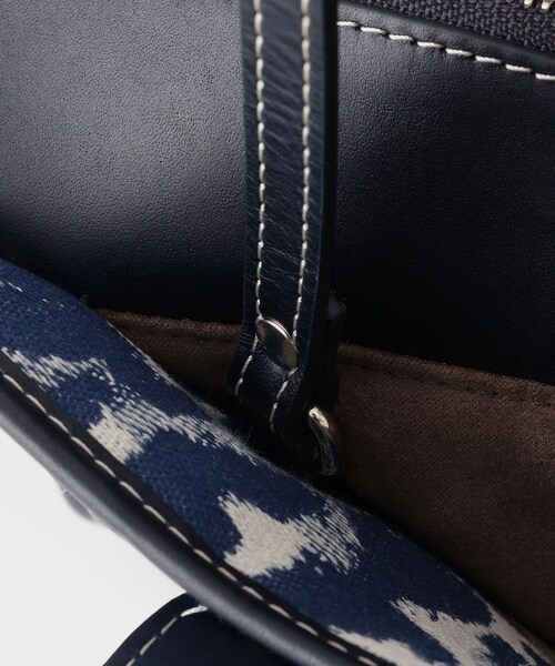 ROPE'(ロペ)の「【A VACATION(ア ヴァケーション)】SABRINA BLUE LEO|ショルダーバック(ショルダーバッグ・レディース・ブルー系・F)」の13枚目の写真