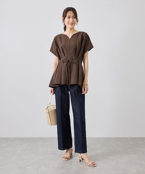 ROPE' PICNIC(ロペピクニック)の「【ベストヒット】ハートネックペプラムブラウス/接触冷感(シャツ/ブラウス・レディース・ベージュ/ネイビー/サックス/ラベンダー/ダークブラウン・F)」の7枚目の写真