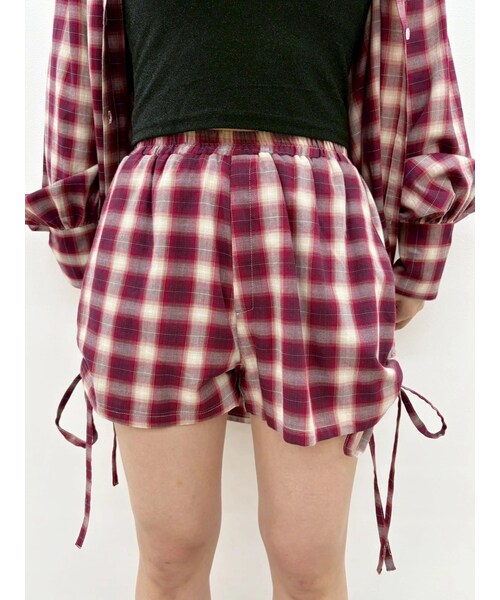 EVRIS（エヴリス）の「チェックショートパンツ【セットアップ着用可能】（その他パンツ・レディース・ブラック/レッド・F）」の10枚目の写真