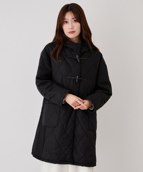 Jayro（ジャイロ）の「中綿キルトダッフルコート（ダッフルコート・レディース・ブラック/オフホワイト/ダークブラウン・M）」の2枚目の写真