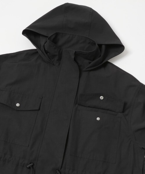 ITEMS URBANRESEARCH(アイテムズ アーバンリサーチ)の「『撥水/イージーケア』ライトフーディーブルゾン(ブルゾン・レディース・ECRU/BLK・Free)」の22枚目の写真