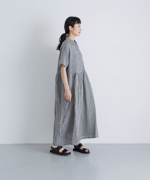 かぐれ(カグレ)の「SOIL GINGHAM CHECK SHORT-SLEEVE DRESS(ワンピース・レディース・BLACK・2)」の5枚目の写真