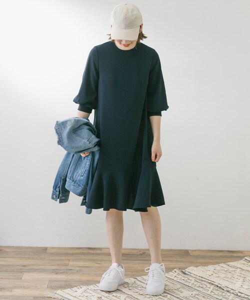 URBAN RESEARCH ROSSO（アーバンリサーチロッソ）の「F by ROSSO　ジョーゼット裾フレアワンピース∴（ワンピース・レディース・NAVY/L/GRAY/BEIGE・FREE）」の19枚目の写真
