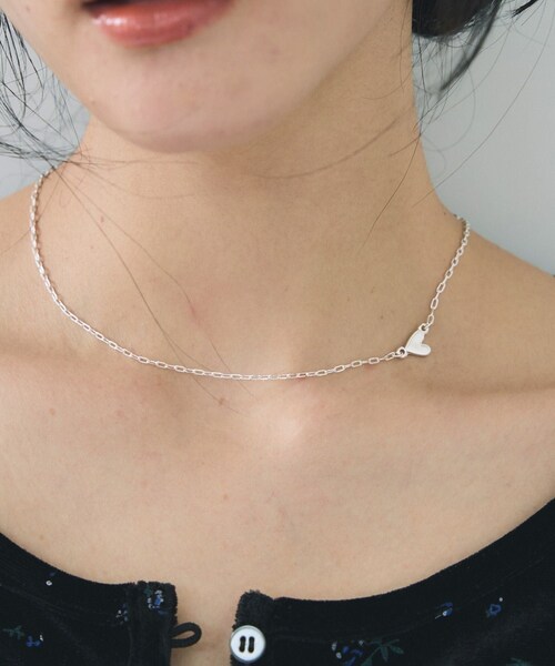 VIS（ビス）の「サイドハートネックレス（ネックレス・レディース・ゴールド/シルバー・F）」の5枚目の写真