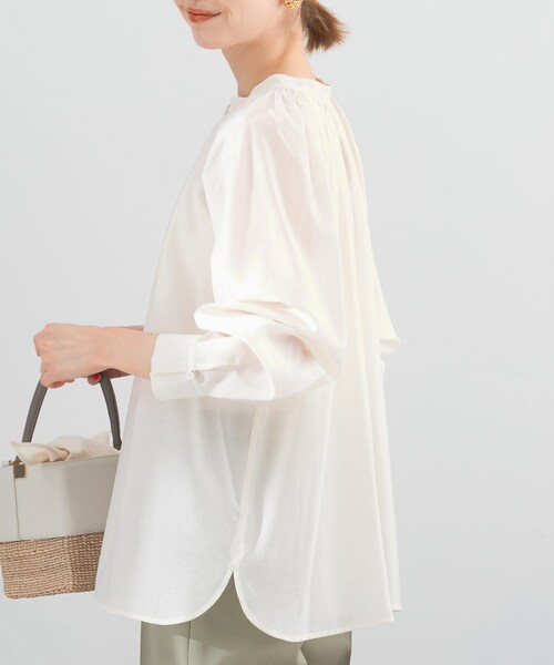 URBAN RESEARCH ROSSO（アーバンリサーチロッソ）の「ランダムタックセミシアーブラウス（シャツ/ブラウス・レディース・off/light pink/charcoal・FREE）」の7枚目の写真