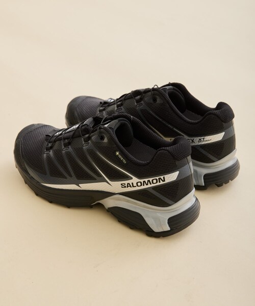 URBAN RESEARCH DOORS（アーバンリサーチドアーズ）の「SALOMON　XT-PATHWAY GTX（スニーカー・レディース・BLACK・23.5/24/24.5/25）」の2枚目の写真