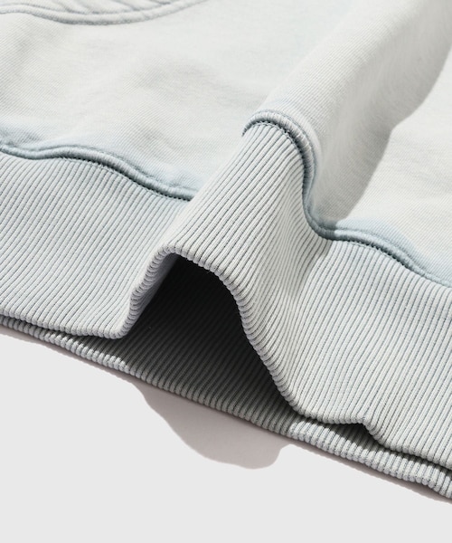 ADAM ET ROPE'（アダムエロペ）の「【Etudes Studio/エチュードストゥディオ】RELAX HOODIE CIRCLE（パーカー・メンズ・サックス・M/S）」の12枚目の写真