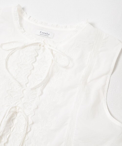 THE GOODLAND MARKET（ザグッドランドマーケット）の「FANAKA　ノースリーブブラウス（シャツ/ブラウス・レディース・WHITE/BLACK・Free）」の10枚目の写真