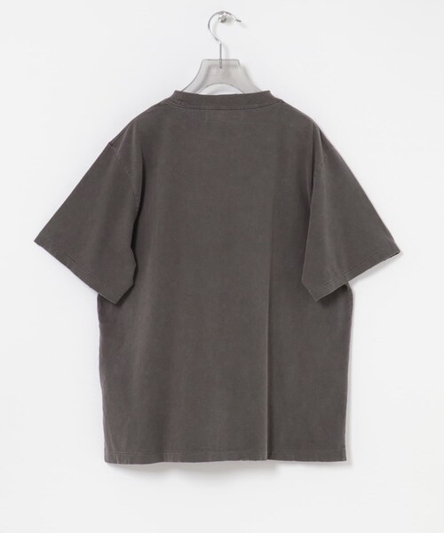 URBAN RESEARCH(アーバンリサーチ)の「REMI RELIEF SP加工 NEW FIT T-SHIRTS(Tシャツ/カットソー・レディース・OFF/BROWN・S)」の9枚目の写真