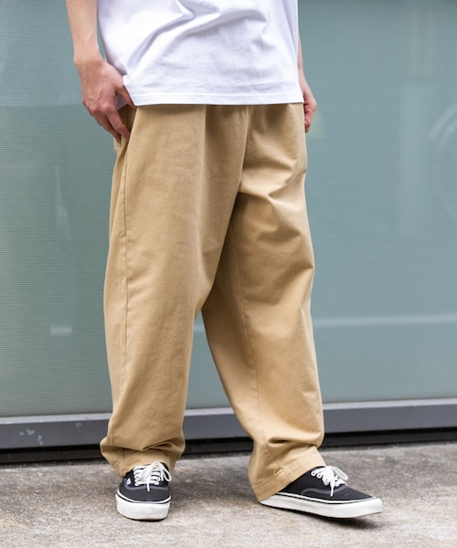 URBAN RESEARCH Sonny Label（アーバンリサーチサニーレーベル）の「ベーシックワイドイージーチノパンツ（チノパンツ・メンズ・ベージュ/キナリ/チャコール/ブラック・S/M/L）」の3枚目の写真