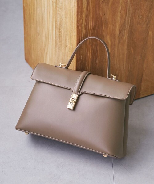 VIS（ビス）の「ひねり金具ワンハンドルバッグ/2WAY,軽量（ハンドバッグ・レディース・ブラック系/ダークブラウン/モスグリーン/グレー系/ベージュ/ベージュ系・F）」の5枚目の写真