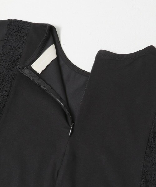 URBAN RESEARCH ROSSO（アーバンリサーチロッソ）の「MARILYN MOON　LACED  SLEEVE CUTSEW（Tシャツ/カットソー・レディース・OWHITE/BLACK・Free）」の13枚目の写真