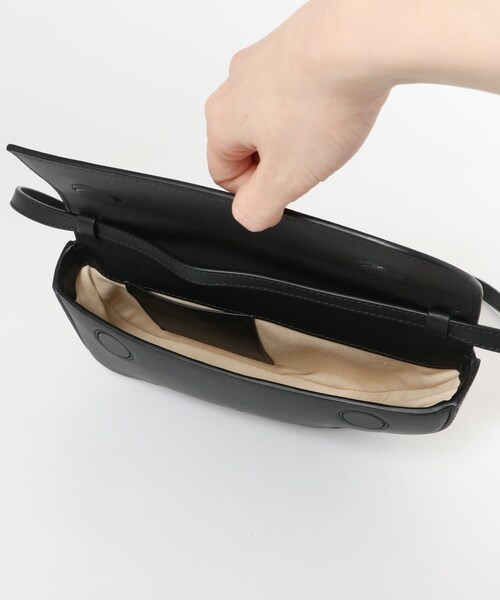 URBAN RESEARCH ROSSO（アーバンリサーチロッソ）の「MIUUR　NIU（ショルダーバッグ・レディース・SILVER/BLACK・one）」の9枚目の写真