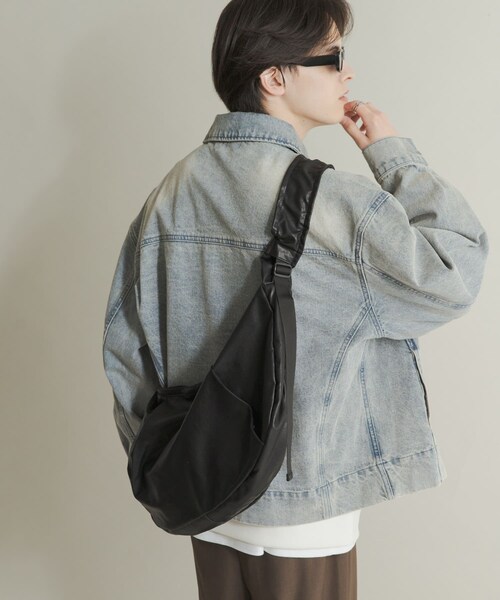 SENSE OF PLACE by URBAN RESEARCH(センスオブプレイスバイアーバンリサーチ)の「コクーンショルダーバッグ(ショルダーバッグ・メンズ・BLACK/BROWN/KHAKI・one)」の6枚目の写真