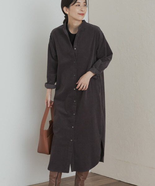 URBAN RESEARCH DOORS（アーバンリサーチドアーズ）の「『WEB/一部店舗限定カラー』『UR TECH』コーデュロイシャツワンピース（ワンピース・レディース・GREIGE/ORANGE/GRAY/L.BLUE/MUSTARD・S/M）」の9枚目の写真