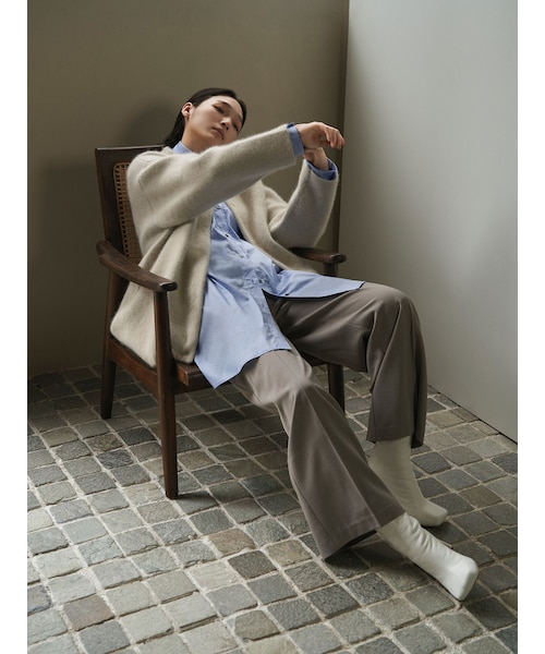 ELENDEEK（エレンディーク）の「CN RACCOON MIX WCD（カーディガン/ボレロ・レディース・アイボリー/ライトグレー/グレー/レッド/ピンク/イエロー/ミントグリーン/ネイビー/ラベンダー/ベージュ/ミディアムグレー/アイスブルー・01/02）」の4枚目の写真