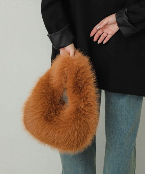 SENSE OF PLACE by URBAN RESEARCH(センスオブプレイスバイアーバンリサーチ)の「ファーラウンドバッグ(ハンドバッグ・レディース・BEIGE/BROWN/MINT・one)」の8枚目の写真