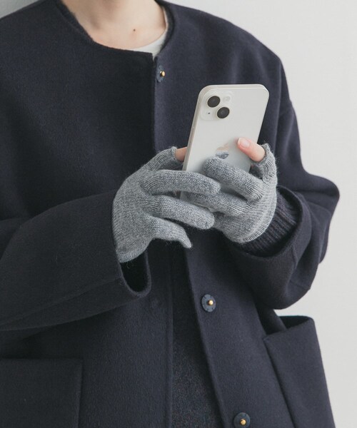 URBAN RESEARCH DOORS（アーバンリサーチドアーズ）の「WILLIAM BRUNTON　3ply Long Gloves（ベルト・レディース・グレー/ベージュ/ピンク・Free）」の4枚目の写真