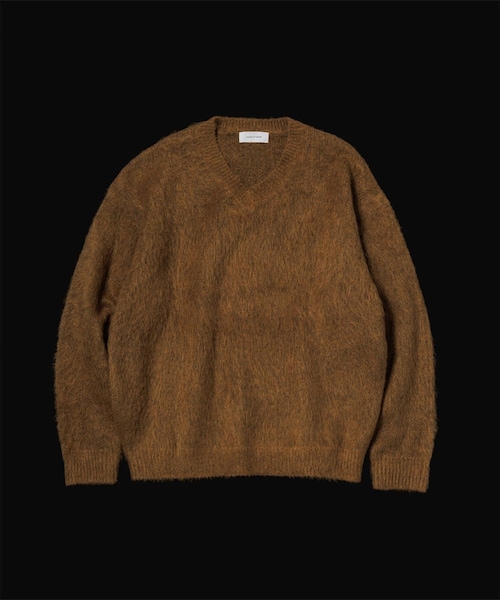 ADAM ET ROPE'（アダムエロペ）の「モヘアミックス オーバーサイズ Vネックニット（ニット/セーター・メンズ・ブラック/キャメル/レッド・L/M）」の5枚目の写真