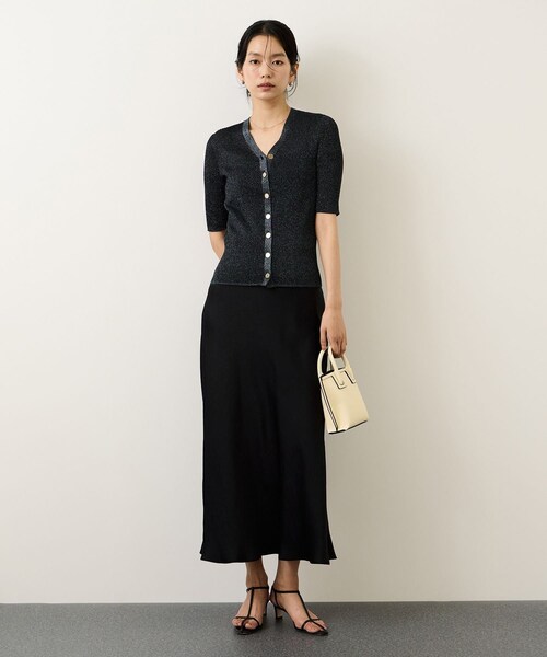 ROPE'（ロペ）の「シアーラメワイドリブ5分袖カーディガン/イージーケア（カーディガン/ボレロ・レディース・ライトグレー/ベージュ/ネイビー/ピンク・F）」の21枚目の写真
