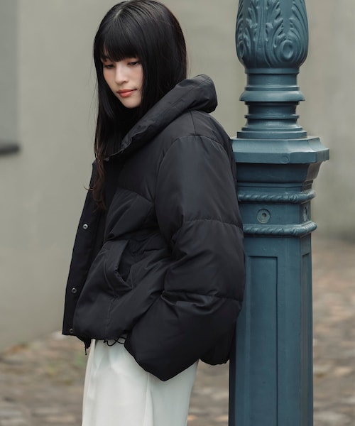 VIS（ビス）の「【アウター総選挙3位】フード取り外し可能軽量ダウンブルゾン/2WAY・撥水加工（ダウンジャケット/コート・レディース・ブラック/オフホワイト/ピンク・L/M）」の21枚目の写真