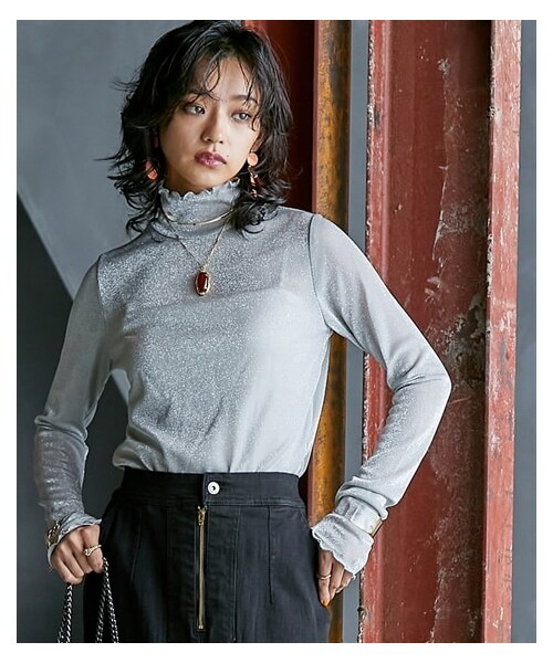 nissen（ニッセン）の「大きいサイズ ハイネックラメカットソー GEVS.（Tシャツ/カットソー・レディース・パープル/シルバー/黒・L/LL/3L/4L/5L/6L/8L/10L）」の6枚目の写真