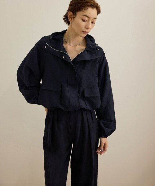 ROPE'(ロペ)の「【洗える】ビスコースリネン ライトマウンテンパーカー/一部セットアップ対応(ブルゾン・レディース・オフホワイト/ネイビー・36/38)」の7枚目の写真