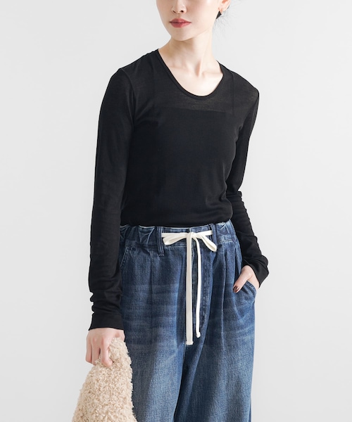 URBAN RESEARCH（アーバンリサーチ）の「強撚シアーカットソー（Tシャツ/カットソー・レディース・WHITE/BLACK/CHERRY RED/BROWN・FREE）」の2枚目の写真
