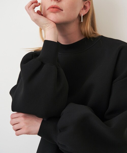 URBAN RESEARCH ROSSO（アーバンリサーチロッソ）の「ELENDEEK　FORM SLEEVE OVER KNIT（ニット/セーター・レディース・YLW/OWHT/BLACK/PPL・FREE）」の14枚目の写真