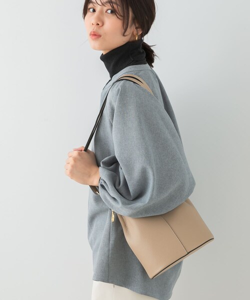 URBAN RESEARCH ROSSO（アーバンリサーチロッソ）の「F by ROSSO　イージーケアバルーンスリーブブラウス（シャツ/ブラウス・レディース・SAND BEIGE/GRAY/NAVY・FREE）」の6枚目の写真