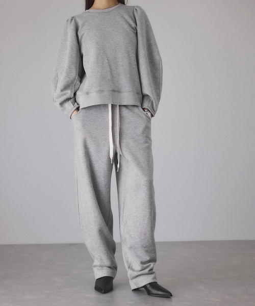 ADAM ET ROPE'(アダムエロペ)の「ウールミックスコクーンイージーパンツ(その他パンツ・レディース・グレー/キナリ系/サックス・36/38)」の3枚目の写真