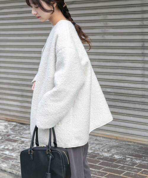 ITEMS URBANRESEARCH(アイテムズ アーバンリサーチ)の「ボアジャケット(ノーカラージャケット・レディース・OFF/GRY/L.BRN・Free)」の10枚目の写真