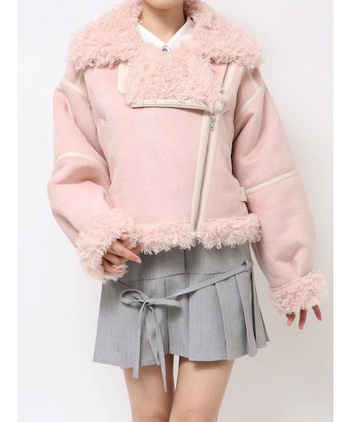 dazzlin（ダズリン）の「ビッグカラームートンブルゾン（ムートンコート・レディース・アイボリー/ブラック/ピンク/ブラウン・F）」の6枚目の写真