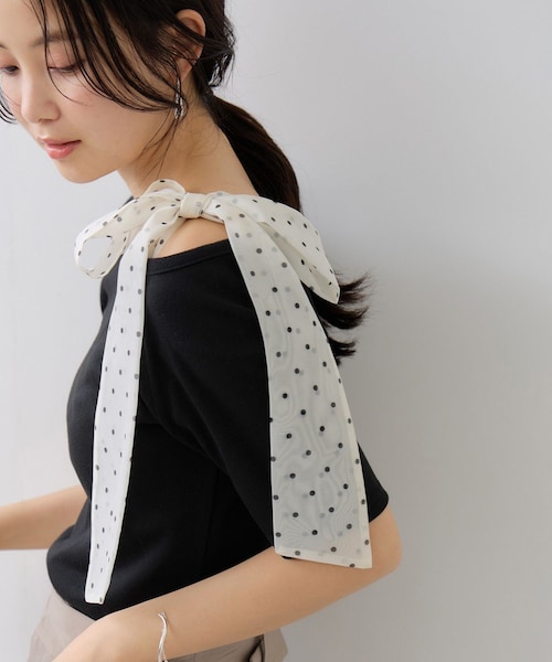 VIS(ビス)の「肩リボンTシャツ(Tシャツ/カットソー・レディース・ブラック/キナリ/ダークブラウン/サックス・F)」の2枚目の写真