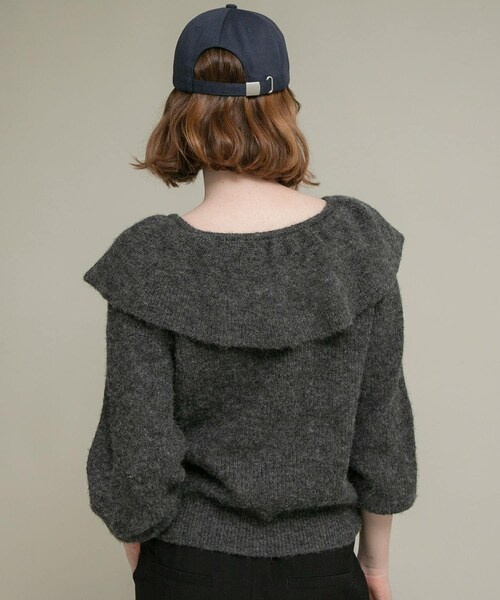 URBAN RESEARCH Sonny Label（アーバンリサーチサニーレーベル）の「『WEB限定』フリルカラーアゼニット（ニット/セーター・レディース・グレー/チャコール/ベージュ・Free）」の19枚目の写真