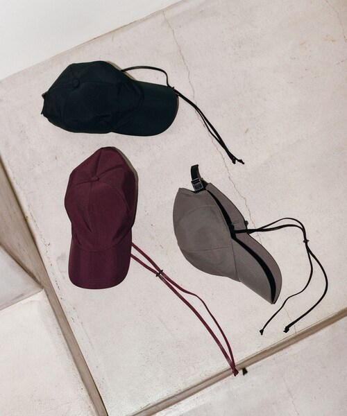 ADAM ET ROPE'（アダムエロペ）の「【La Maison de Lyllis for ADAM ET ROPE'】別注UV MOUNTAIN CAP（キャップ・レディース・ブラック/チャコール/ワイン系・F）」の8枚目の写真