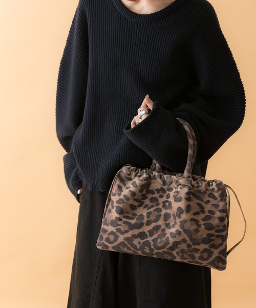 URBAN RESEARCH（アーバンリサーチ）の「Ch!iii×URBAN RESEARCH　別注Squeeze clutch（クラッチバッグ・レディース・Leopard/Taupe・-）」の16枚目の写真