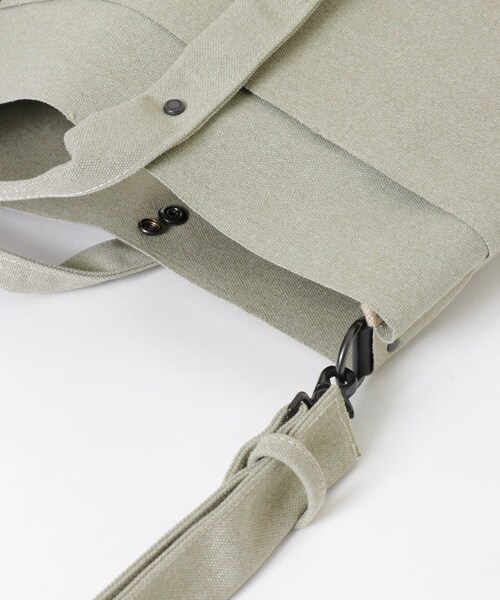 URBAN RESEARCH（アーバンリサーチ）の「KARRI AMIACALVA　2 way tote L（トートバッグ・メンズ・BLACK/GRAY・L）」の12枚目の写真