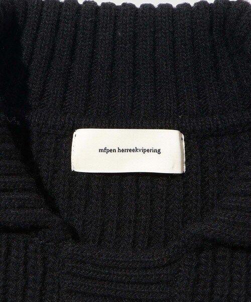 ADAM ET ROPE'(アダムエロペ)の「【mfpen/エムエフペン】Collar Sweater(ニット/セーター・メンズ・ブラック・L/M)」の8枚目の写真