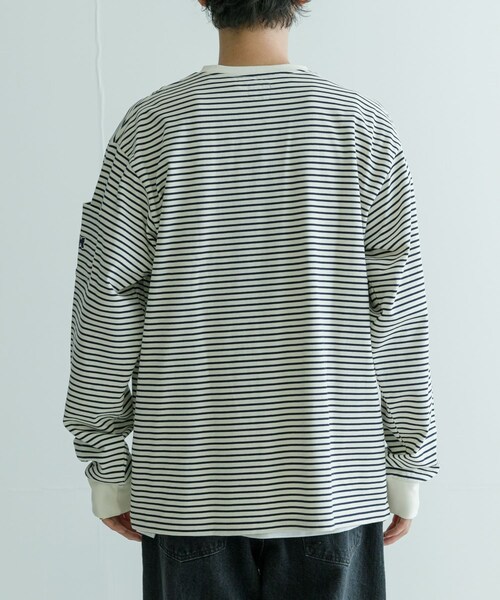 URBAN RESEARCH（アーバンリサーチ）の「Needles　Long-Sleeve Crew Neck T-shirts（Tシャツ/カットソー・メンズ・Nvy/Wht/Wht/Nvy・S/M/L）」の10枚目の写真