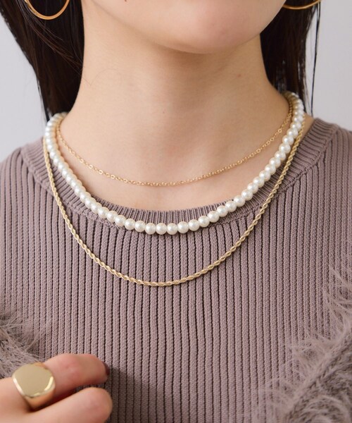 VIS（ビス）の「ガラスパール3連ネックレス（ネックレス・レディース・ゴールド/シルバー・F）」の5枚目の写真