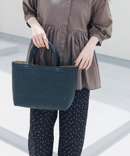 URBAN RESEARCH DOORS（アーバンリサーチドアーズ）の「カラーシーグラストートバッグ（トートバッグ・レディース・BROWN/BLUE・-）」の7枚目の写真