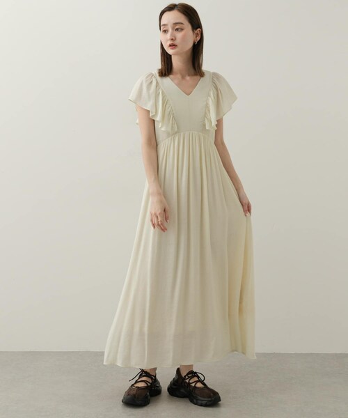 SENSE OF PLACE by URBAN RESEARCH(センスオブプレイスバイアーバンリサーチ)の「Vネックウエストマークフリルワンピース(ワンピース・レディース・BLACK/IVORY/L.BLUE・COMPACT/one)」の8枚目の写真