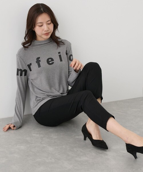 Jayro(ジャイロ)の「ロゴ入りボトルネックプルオーバー(Tシャツ/カットソー・レディース・ブラック/チャコール/グレー/ホワイト系/レッド・F)」の17枚目の写真