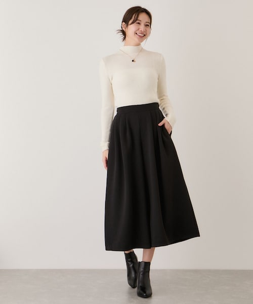 Jayro(ジャイロ)の「裏起毛タック入りスカンツ(その他パンツ・レディース・ブラック/チャコール/ライトグレー/ネイビー・M)」の14枚目の写真