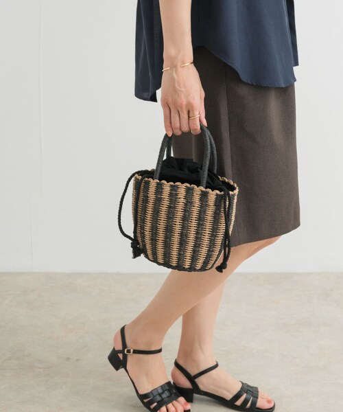 URBAN RESEARCH DOORS（アーバンリサーチドアーズ）の「巾着カゴバッグ（ハンドバッグ・レディース・BLACK/GRAGE・one）」の3枚目の写真