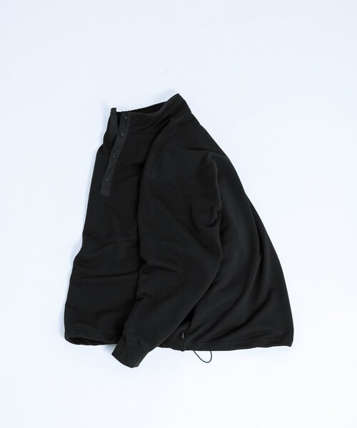 EKAL（エカル）の「『UR TECH』ドライスウェットプルオーバー（スウェット・メンズ・グレー/ブラック・M/L）」の5枚目の写真