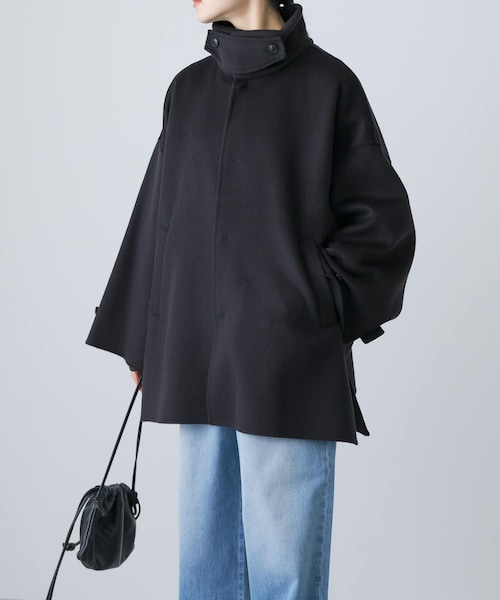 かぐれ ウールスタンドショートコート ブラック かぐれ（カグレ）の「ウールスタンドショートコート（その他アウター
